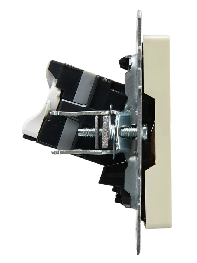 Розетка двойная компьютерная IEK BRITE BR-K20-1-K10 (бежевый), фото 3