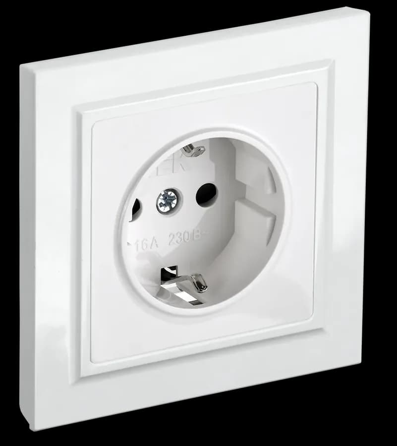Розетка с заземлением и защитными шторками IEK BRITE BR-R14-16-K01-F (белый)