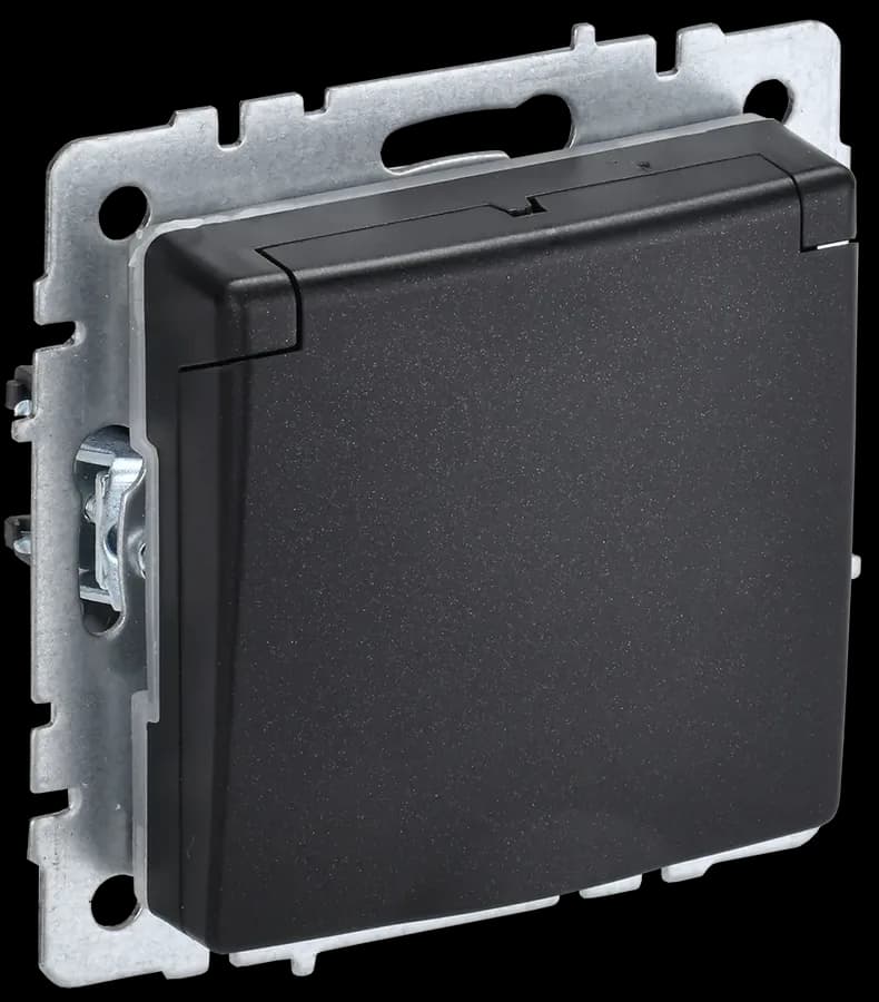Розетка с заземлением, защитными шторками и крышкой IEK BRITE BR-R16-16-K02 (черный)