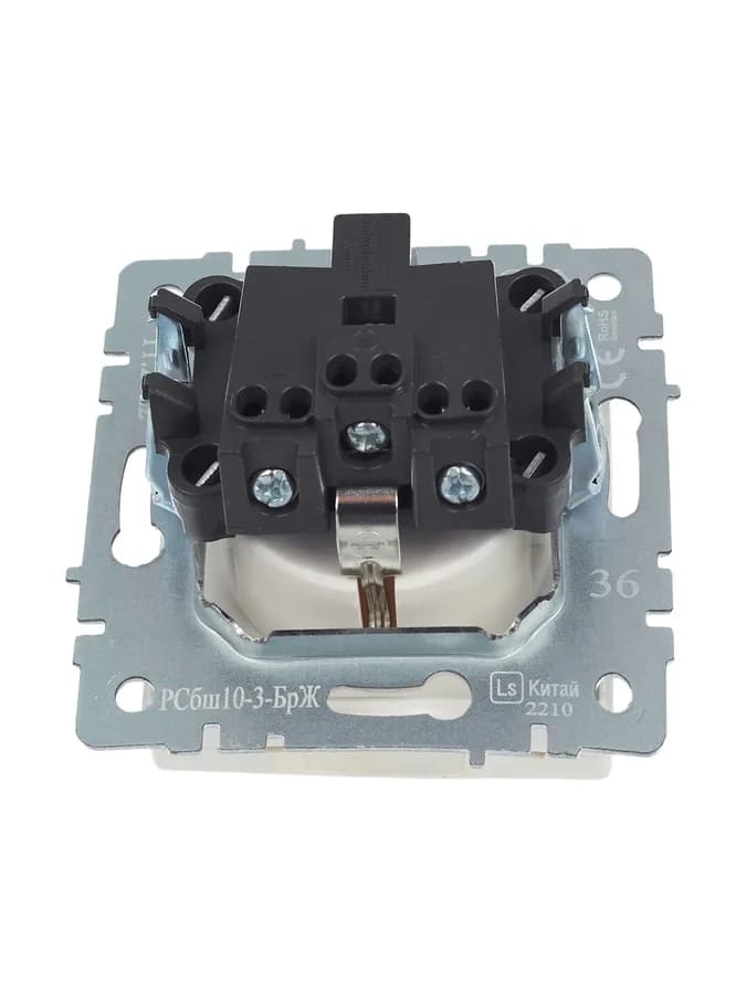 Розетка с заземлением, защитными шторками и крышкой IEK BRITE BR-R16-16-K36 (жемчужный), фото 3