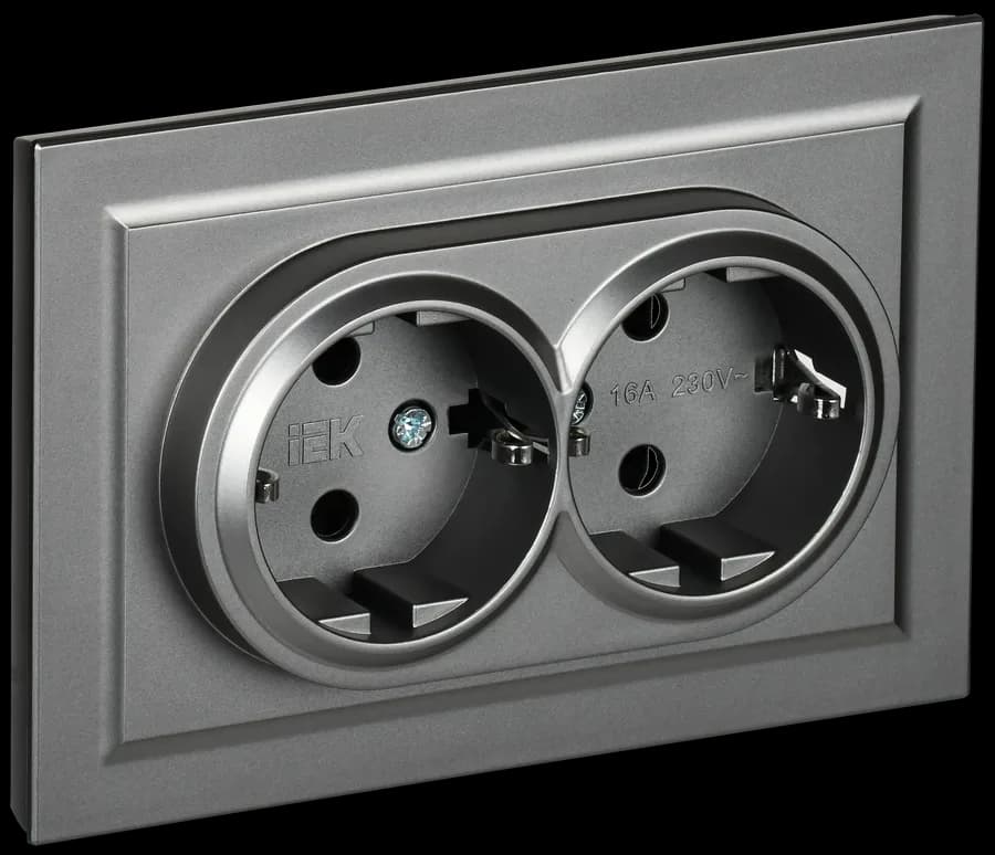 Розетка двойная с заземлением и рамкой IEK BRITE BR-R21-16-K46-F (сталь)