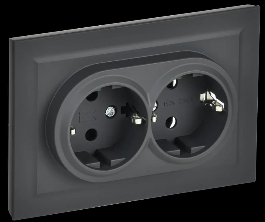 Розетка двойная с заземлением и рамкой IEK BRITE BR-R21-16-K53-F (графит)
