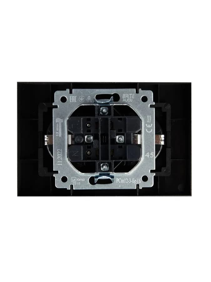 Розетка двойная с заземлением, защитными шторками и рамкой IEK BRITE BR-R24-16-K45-F (бронза), фото 3