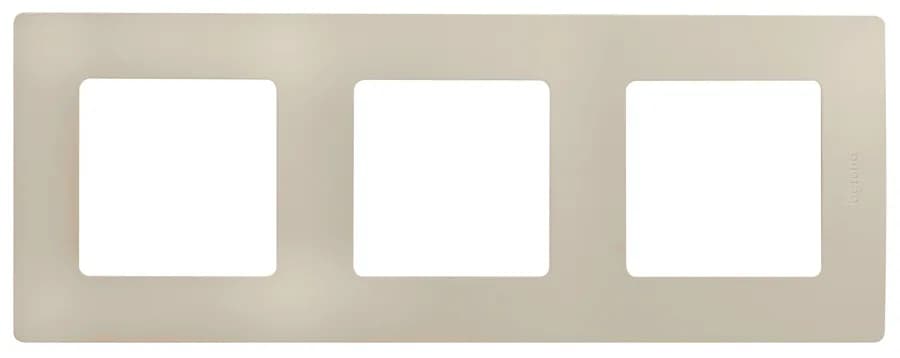 Рамка для выключателей и розеток Legrand Etika 3-местная 672513 (слоновая кость), фото 2