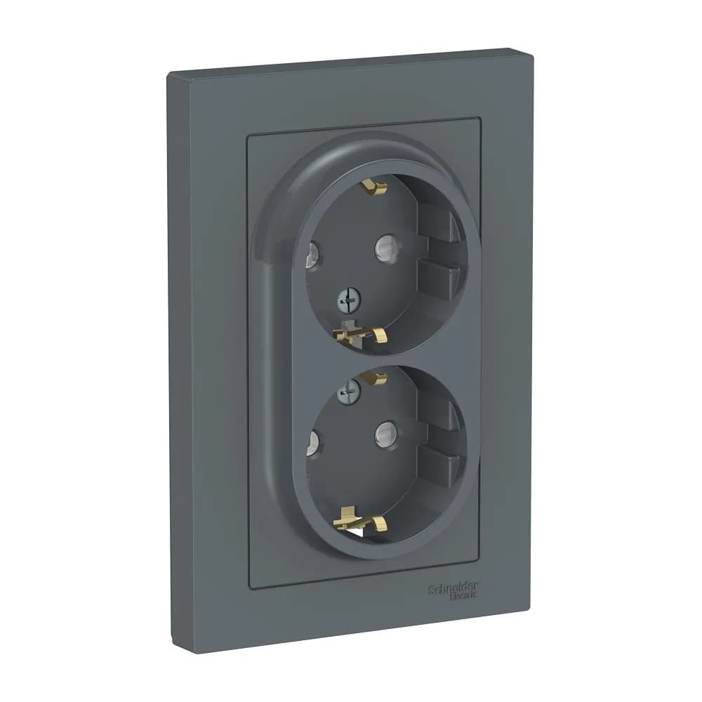 Двойная розетка с заземлением и защитными шторками Systeme Electric AtlasDesign, цвет графит, безопасность для детей